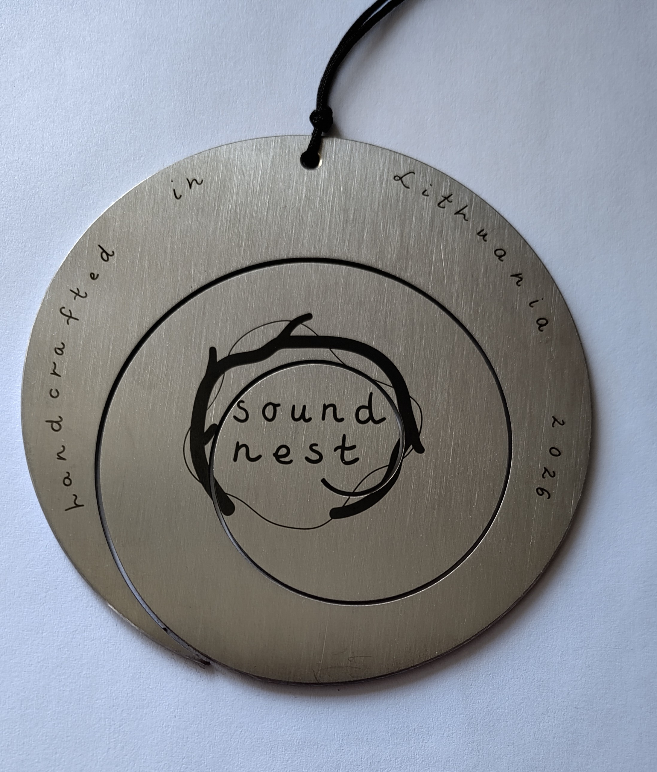 EarGong - Ohrgong, 8,3 cm, Edelstahl mit Gravour "Keltischer LebensBaum", inkl. Schlägel + Bag