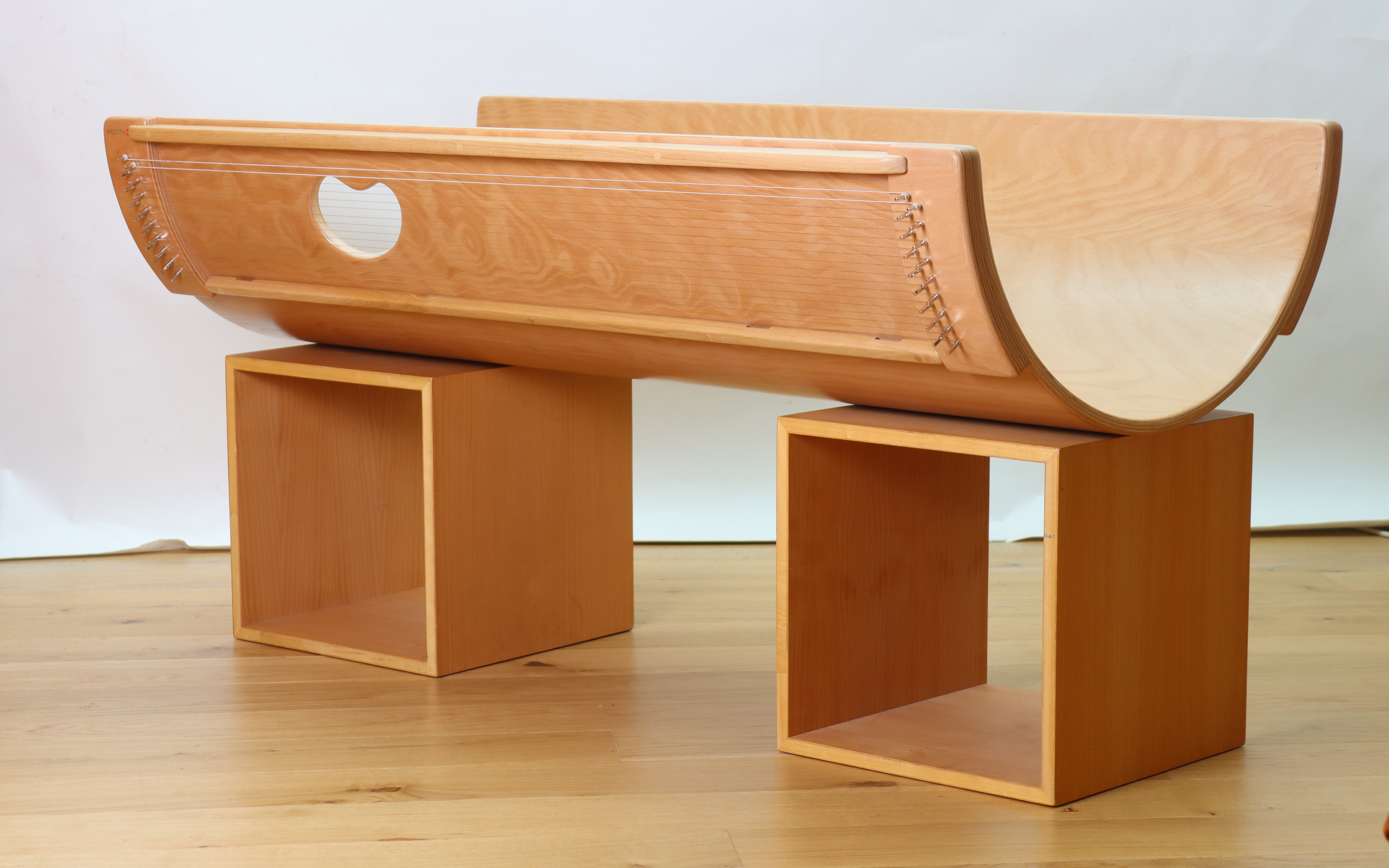 Zwei Holzwürfel (Paar) zum Auflegen von Klangwiegen