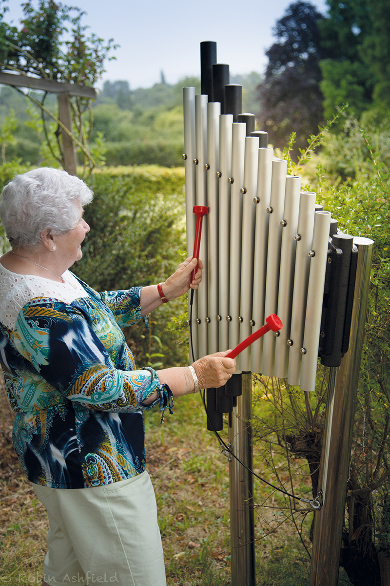Röhrenglockenspiel CHERUB, 11 Alu-Röhren, Outdoor, Wandmontage